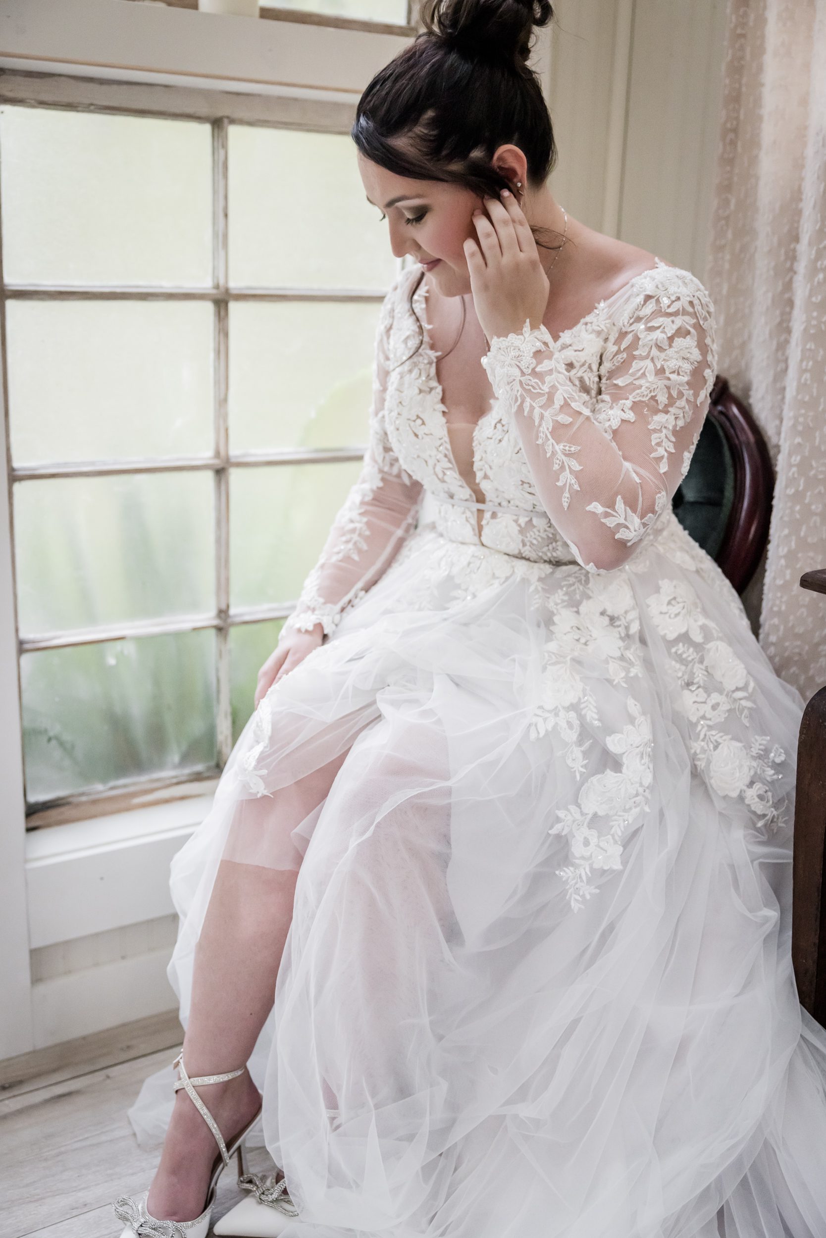 How to Plan an Elopement + Honeymoon All-in-One in the East Tennessee Smoky Mountains bride getting ready